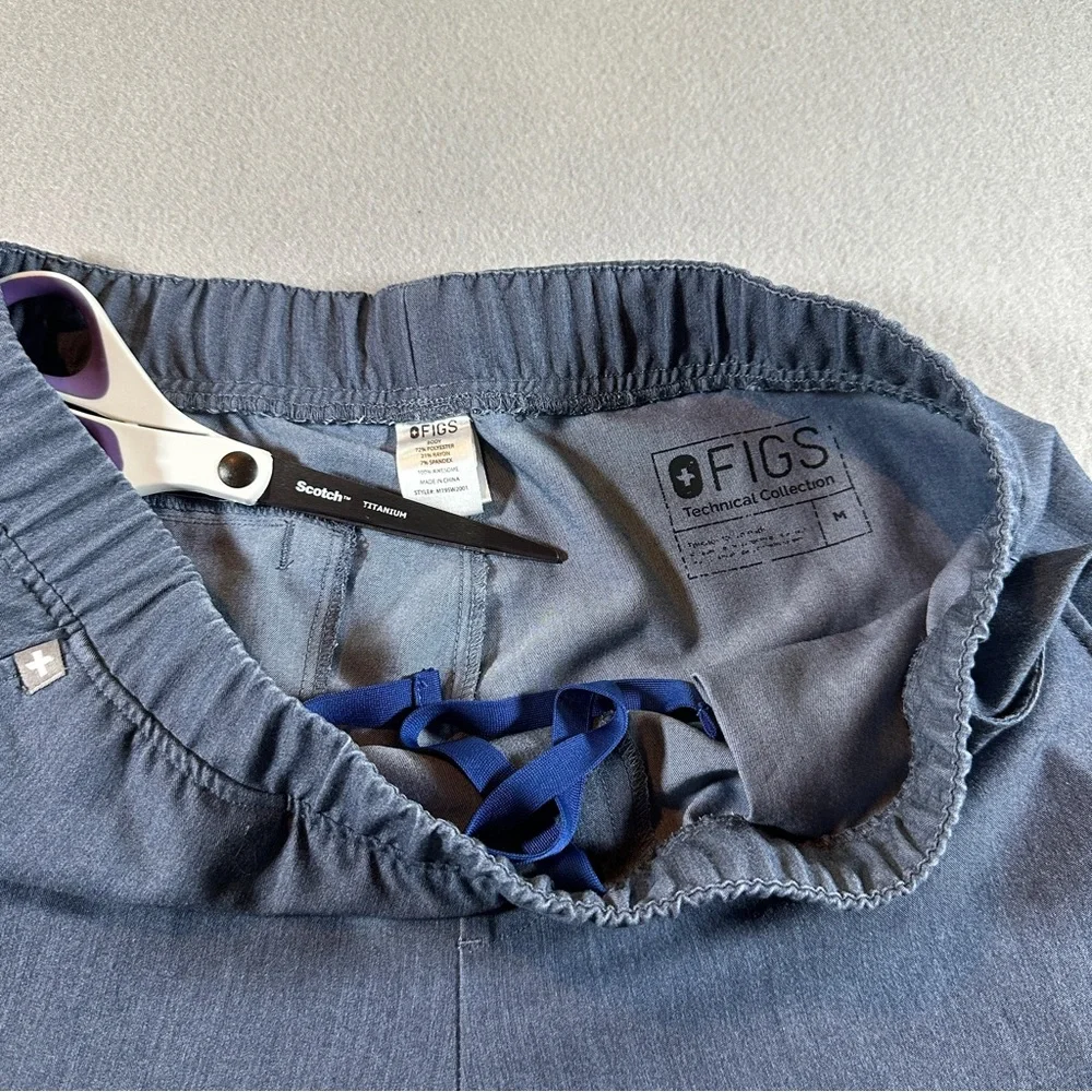 FIGS Cargo Scrub Pants Men’s Medium Blue Drawstring Technical Collection‎